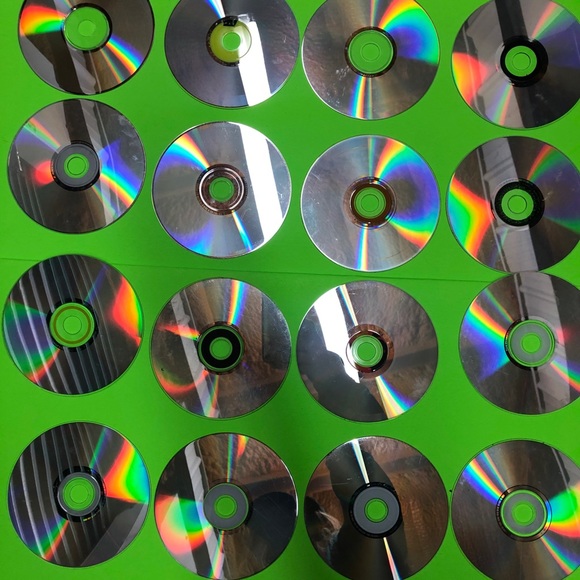 2000s CDs 4 for $10. No cases or anything. - Picture 7 of 8